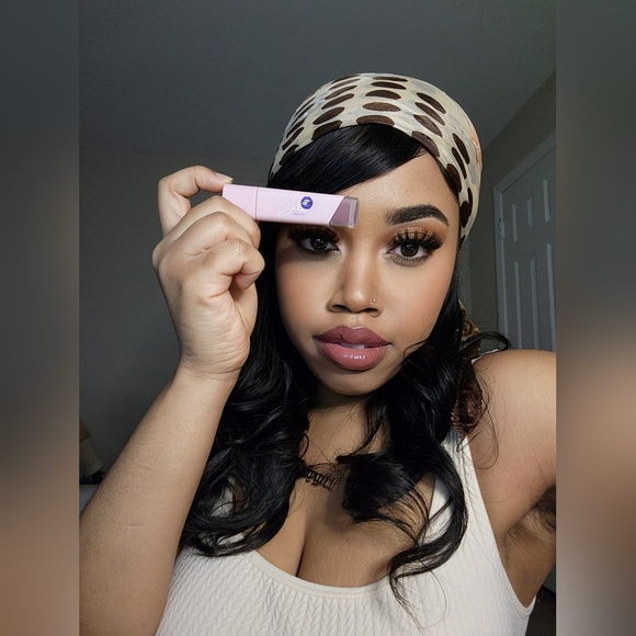 Lip Gloss Bossy Bae' - Picture 3 of 6